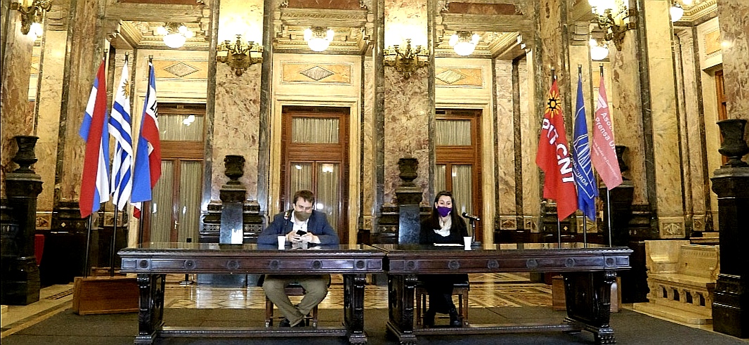 Fotografia tomada durante el conversatorio 2021