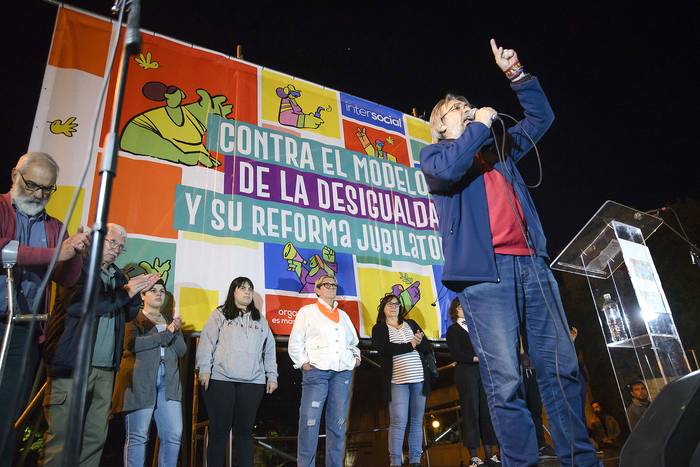 Acto de la Intersocial en Plaza 1° de Mayo