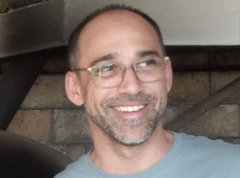 Dr. Santiago Pérez