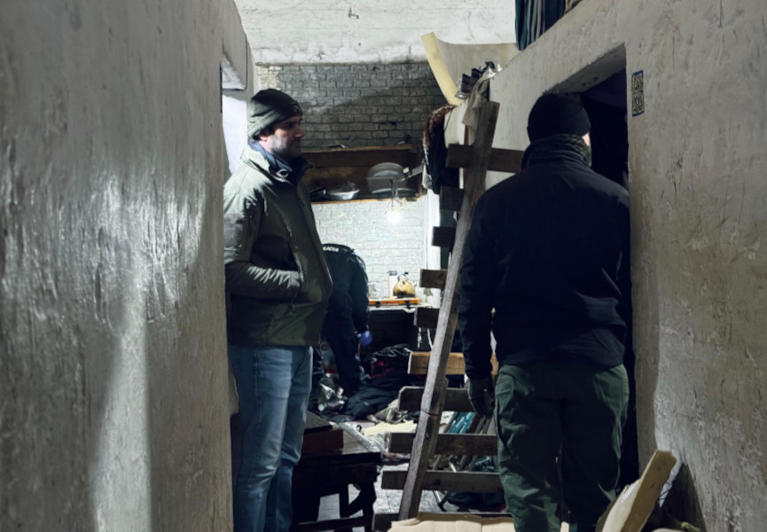 Un pabellón de Piedra de los Indios por dentro 