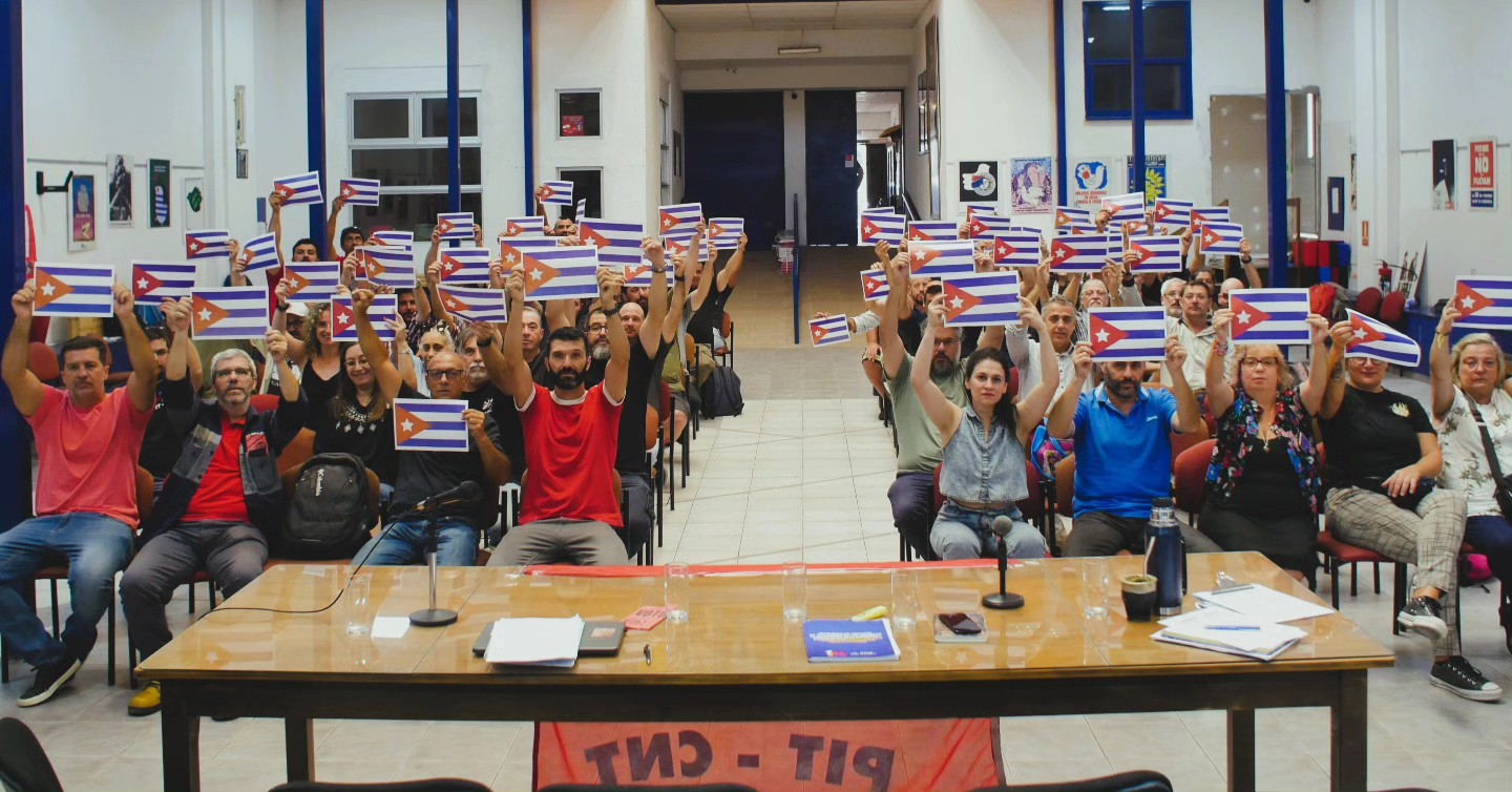 El presidente del PIT-CNT, Marcelo Abdala, convocó a participar de la “Caravana por la Paz