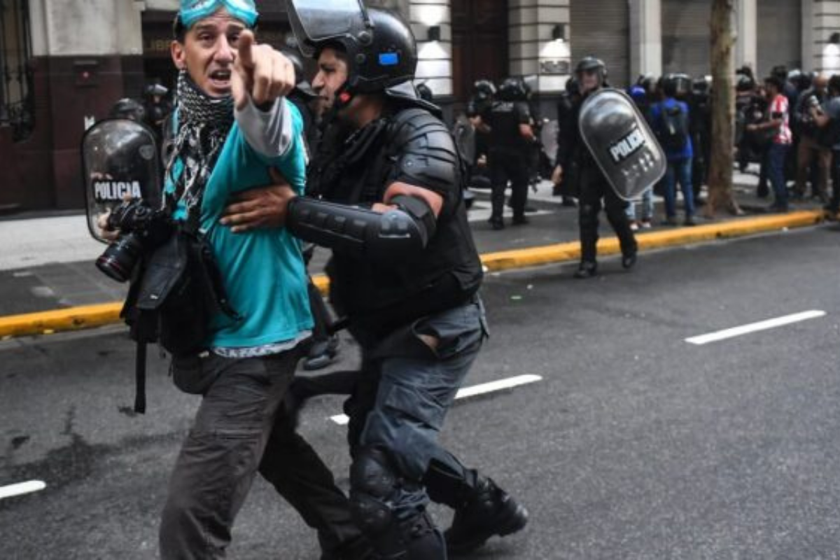 La reforma laboral impulsada por el presidente Javier Milei ya obtuvo media sanción en el Senado y ahora será tratada en Diputados.