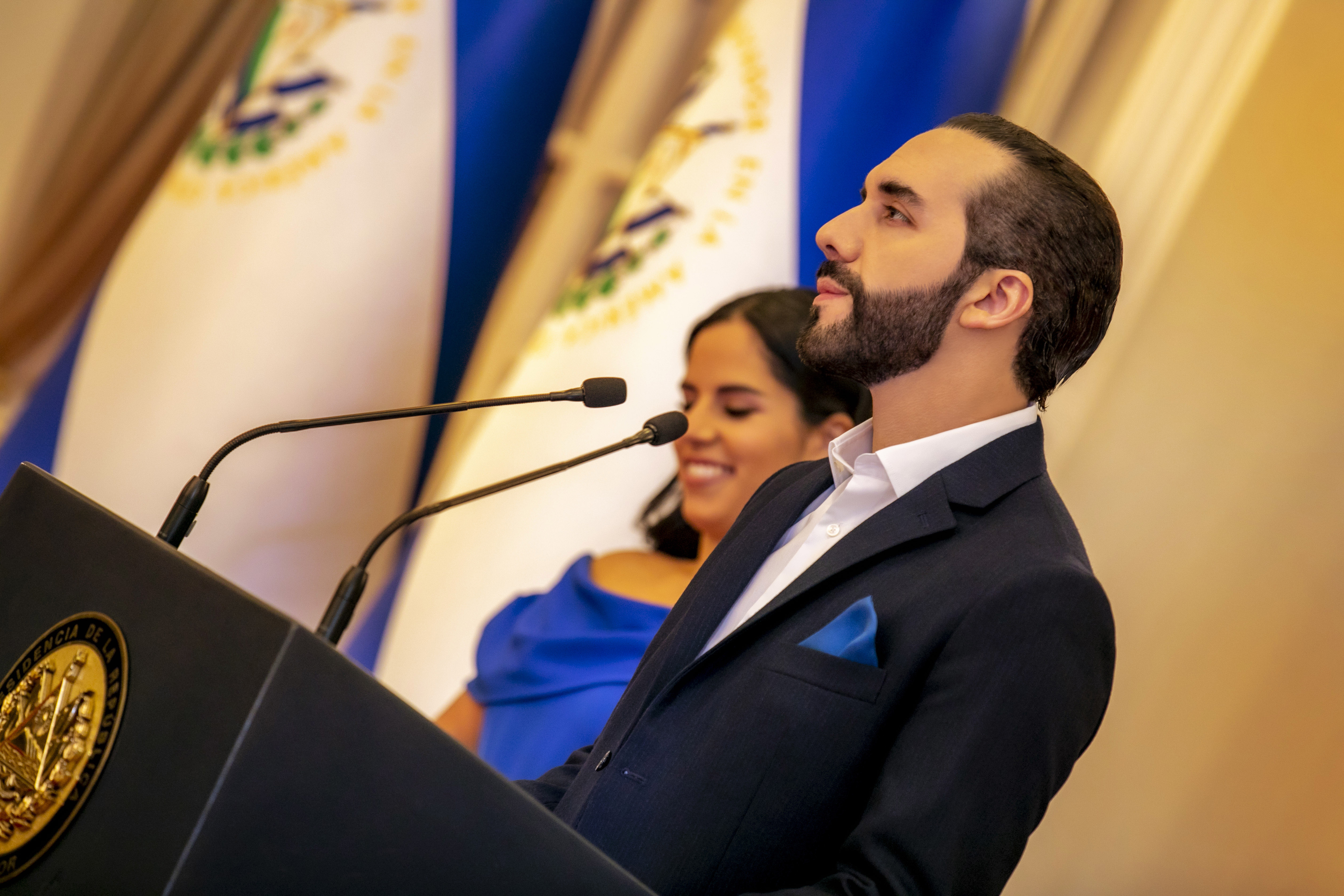 Un informe presentado en Ginebra sostiene que el régimen de excepción vigente en El Salvador desde 2022 derivó en violaciones sistemáticas de derechos humanos, incluyendo asesinatos, torturas, desapariciones forzadas y detenciones arbitrarias.