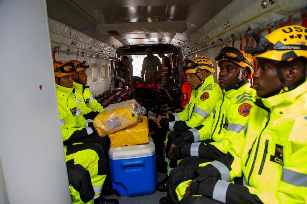La ayuda internacional se moviliza hacia Venezuela para reforzar las tareas de rescate y asistencia