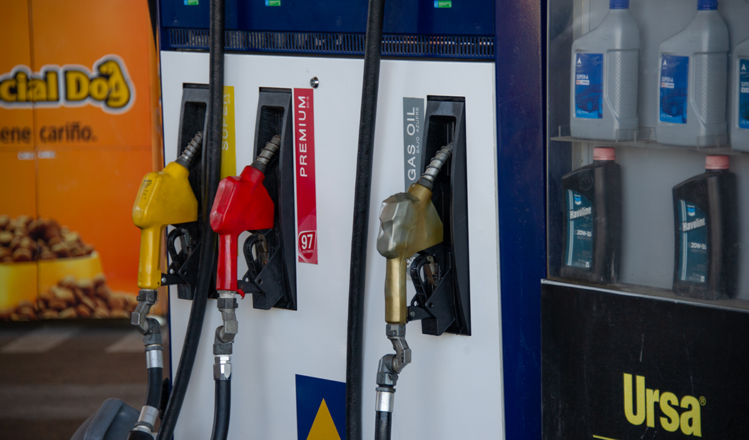 Bajan los combustibles: nafta y gasoil 5%, supergás 7,6%