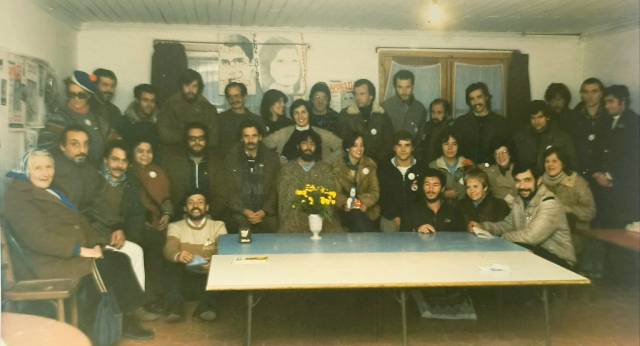 Participantes del ayuno en la Iglesia de los Conventuales, julio de 1984. Gentileza: Graciela Possamay