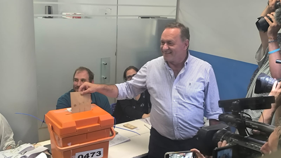 alvaro delgado votando