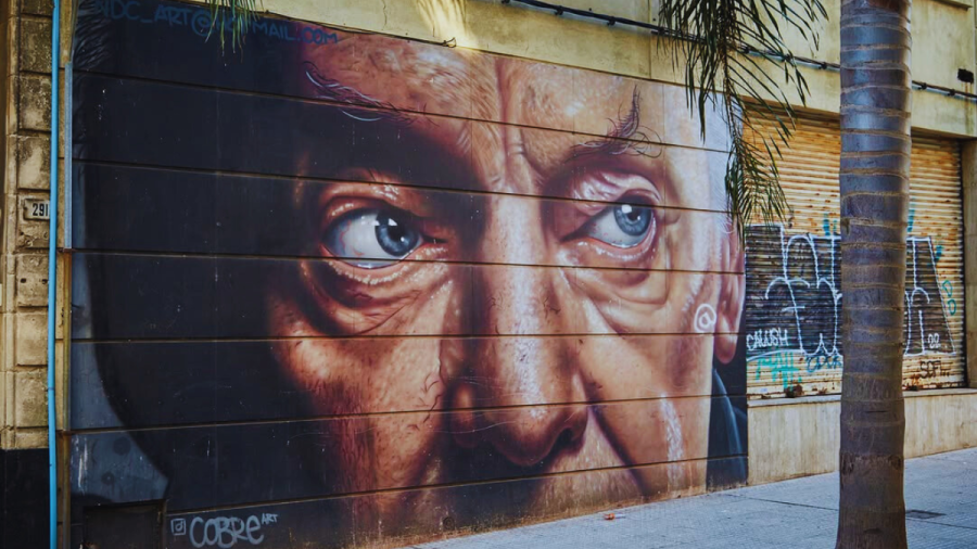 Un mecanismo digital para todos aquellos que estén interesados en conocer la historia y la riqueza cultural de Uruguay de una forma interactiva. 