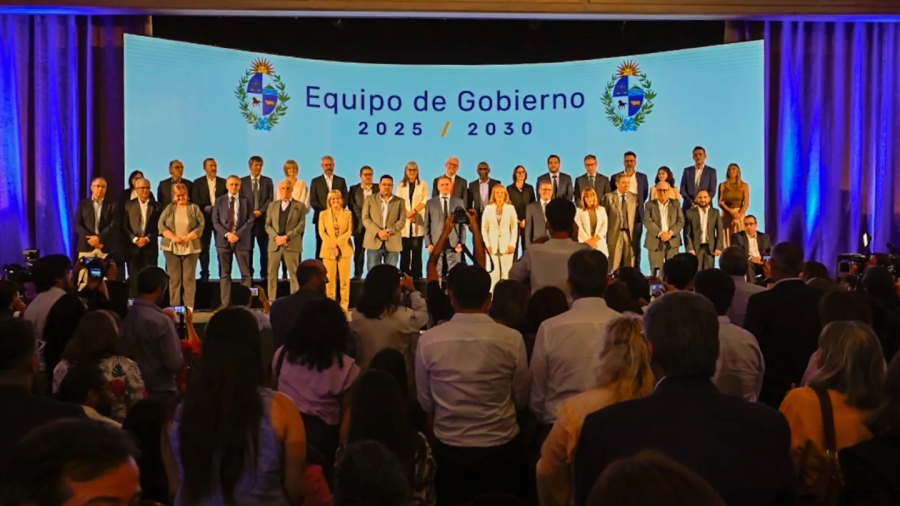Gabinete ministerial designado por gobierno electo.