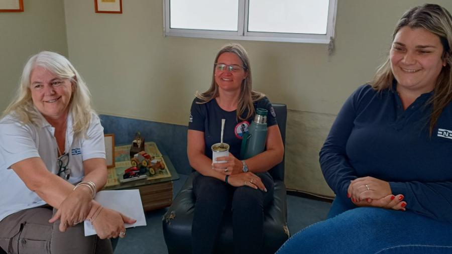 De izq. a der. Laclau, Berretta y Gasagoite