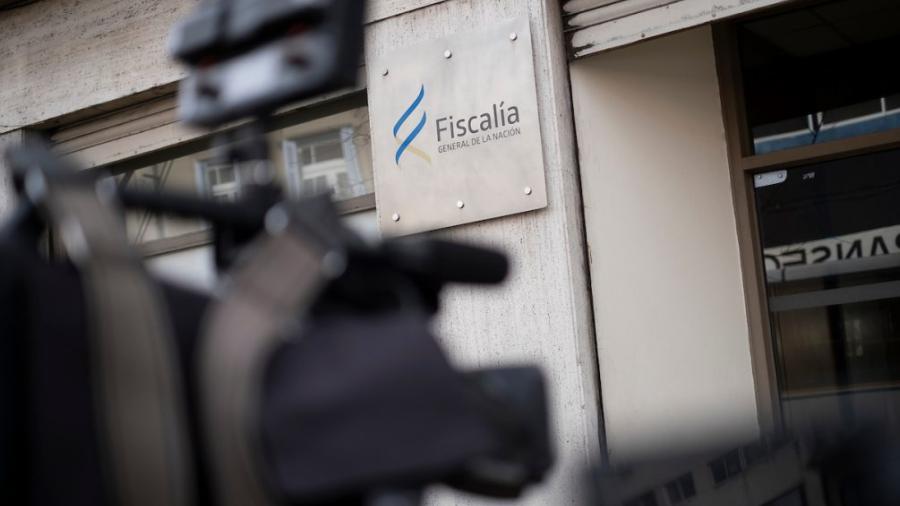 El Sector Prensa de la Asociación de la Prensa Uruguaya (APU) tomó conocimiento de la citación policial al periodista Sebastián Cabrera en el marco de una denuncia por presunta difamación vinculada a una nota periodística.