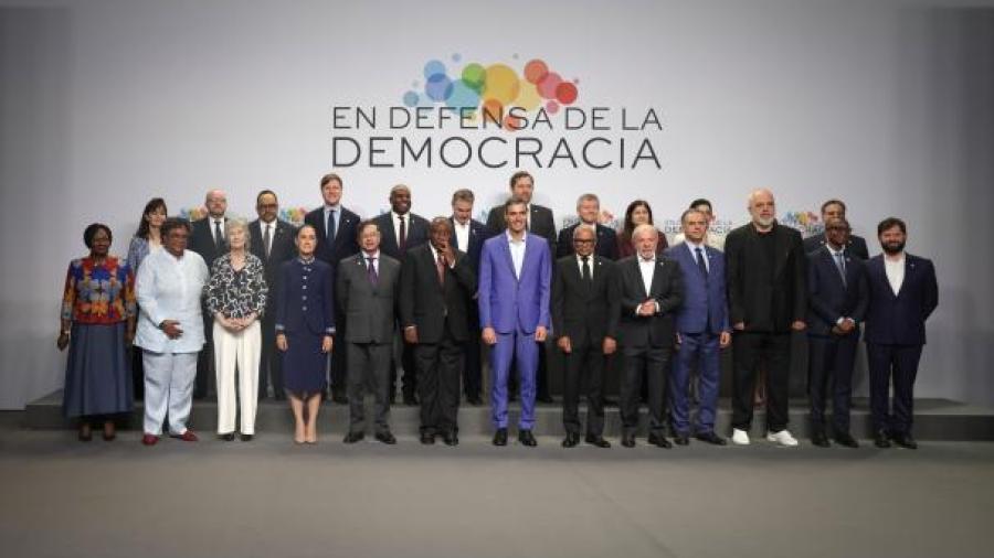 Los líderes en la cumbre Democracia Siempre. Foto: Ana Jiménez. 