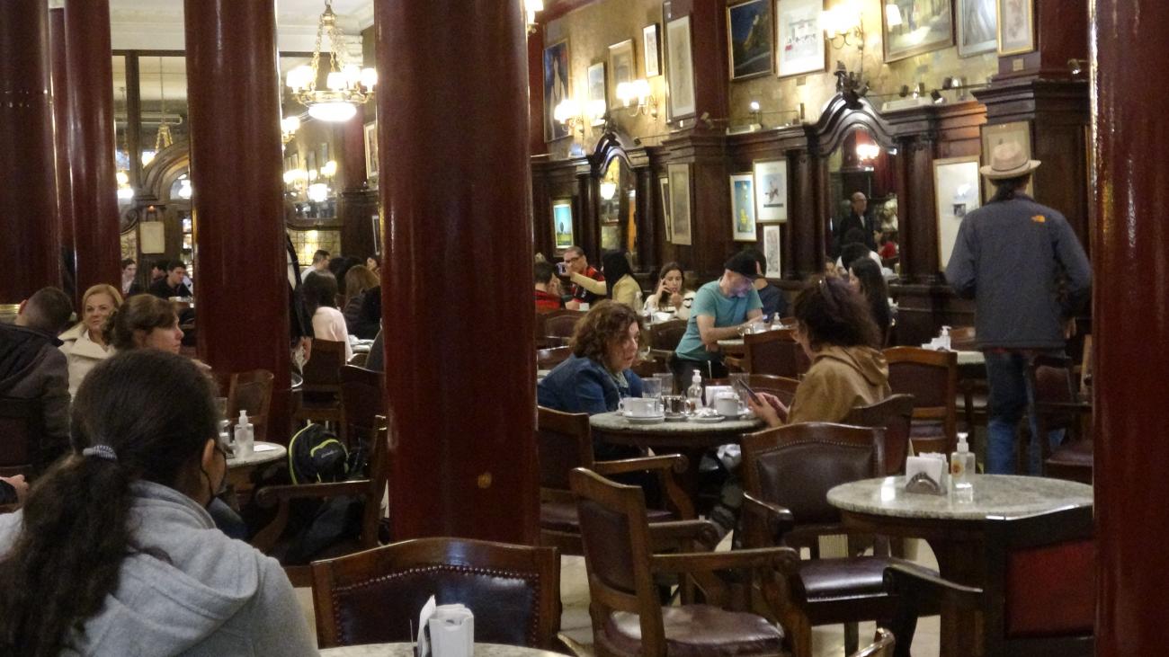 Cafe Tortoni. VI Tertulia Oriental