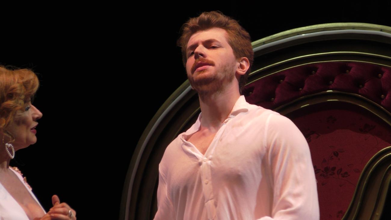 Escena de la opereta La Bella Helena